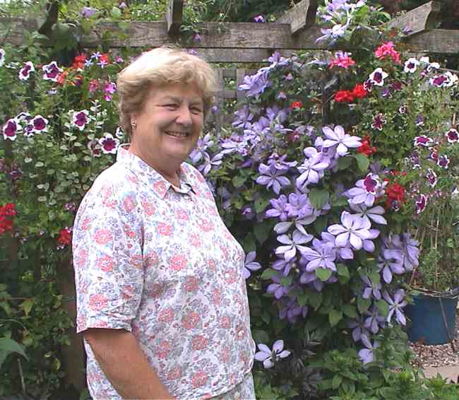 Greenmantlke  Greenmantlke