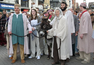  Chester Passion - Eastgate procession 