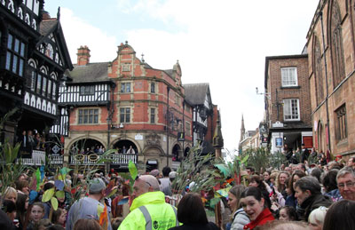  Chester Passion - approaching the Cross 