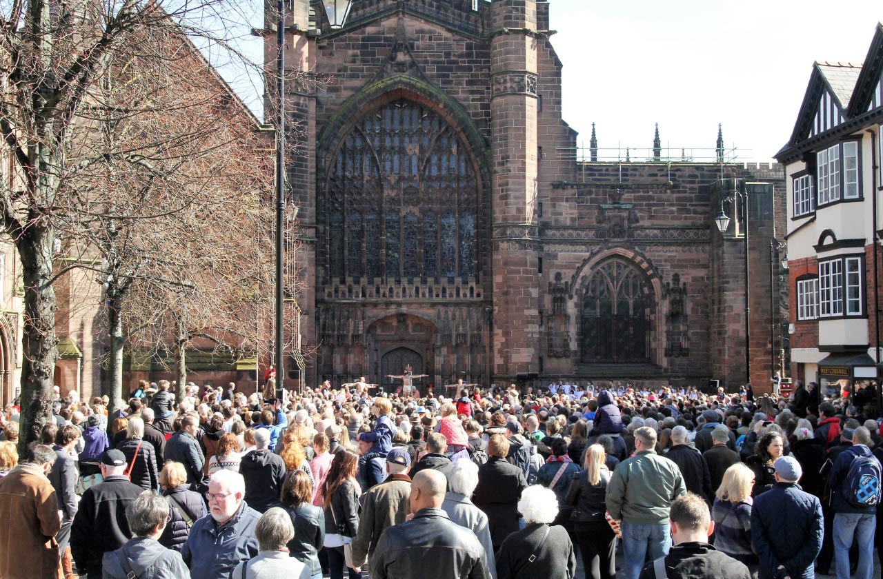 Chester Passion - large crown at the cathedral