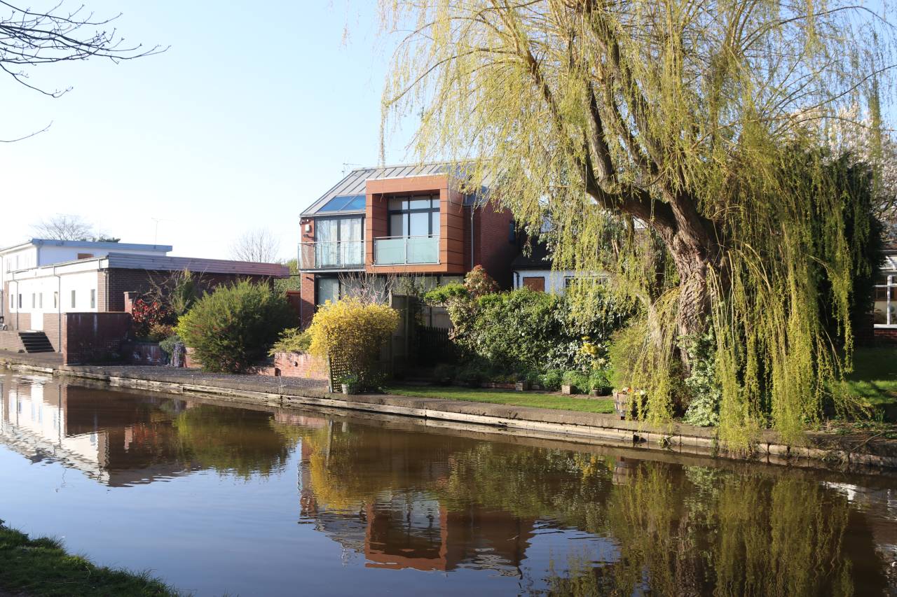  St. James' Churchyard, Christleton 