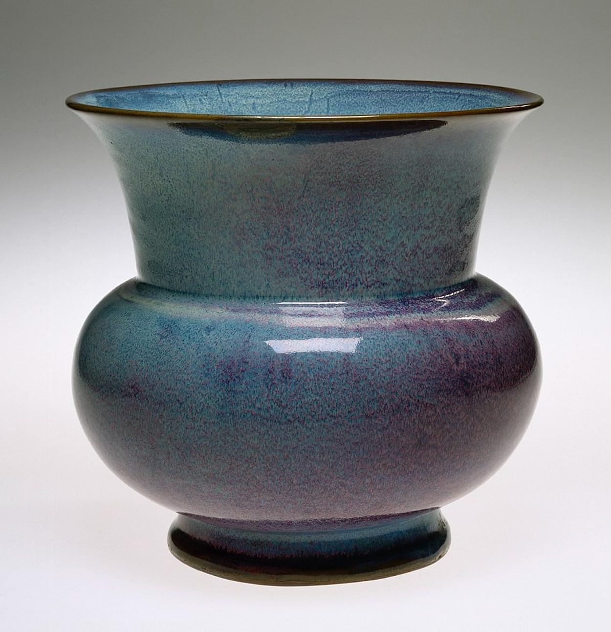A Chinese spittoon from the 15th century