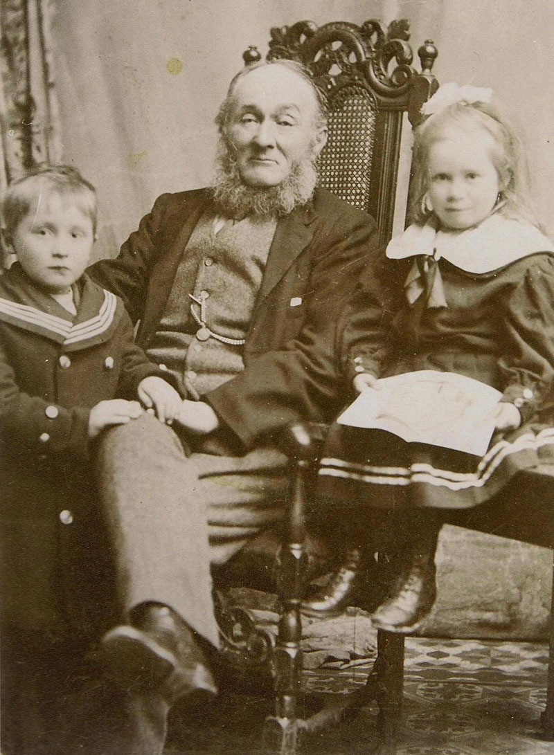 Bellringer Joseph Mayers with grandchildren  Bellringer Joseph Mayers with grandchildren