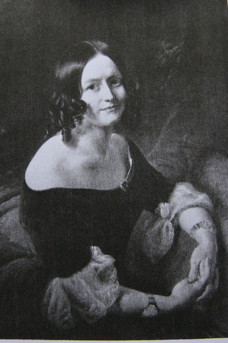 Sussana Huggins  Sussana Huggins