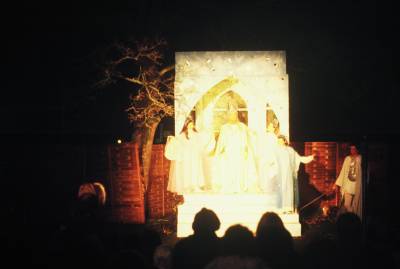 Christleton Players on the Green