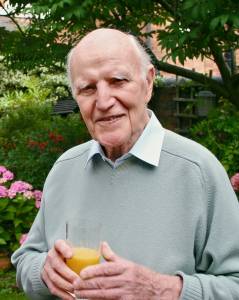 Les George