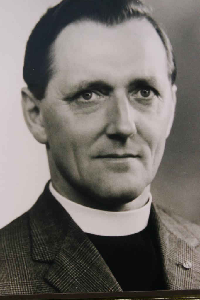 Canon Lawrie Skipper