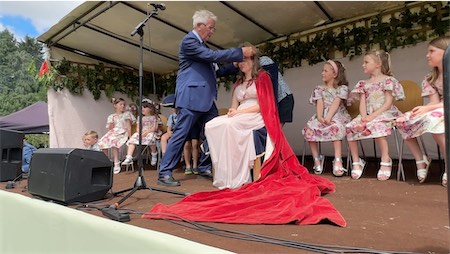 Crowning the Christleton 2023 Rose Queen