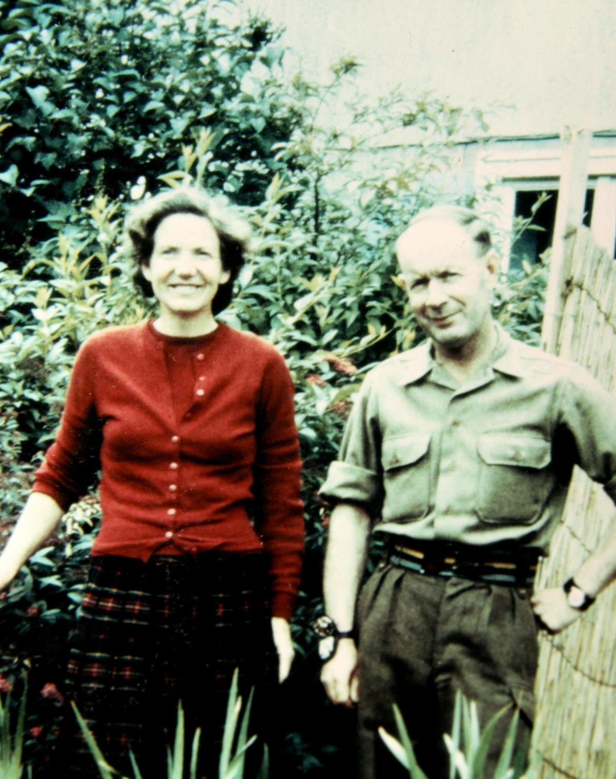 Gertrude and Arthur in Chester  Gertrude and Arthur in Chester