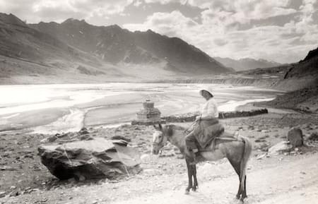 Gertrude trekking in Sanskar