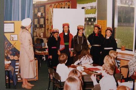 Gertude with the Girls at Christleton Primary School