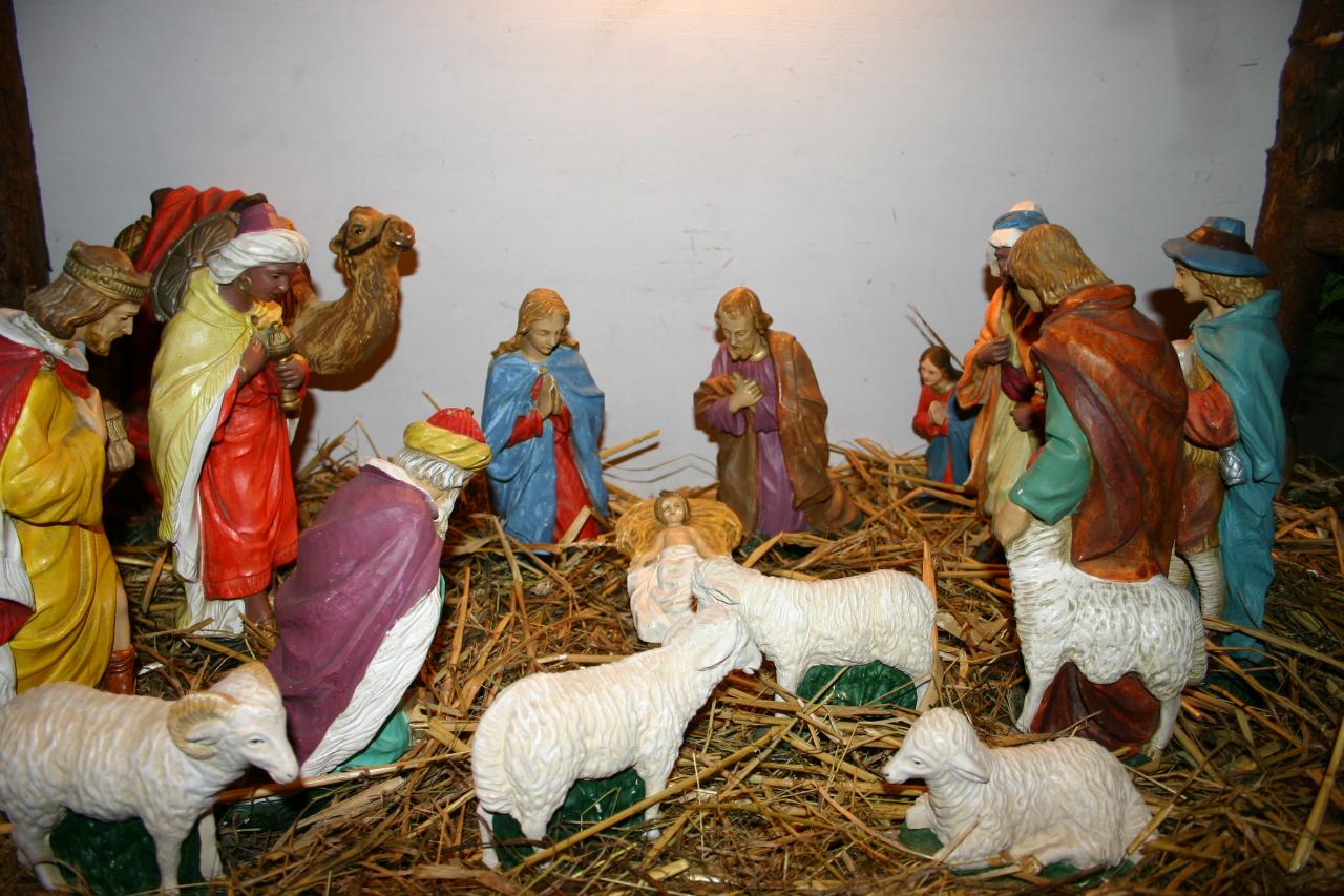 St. James' Crib Scene