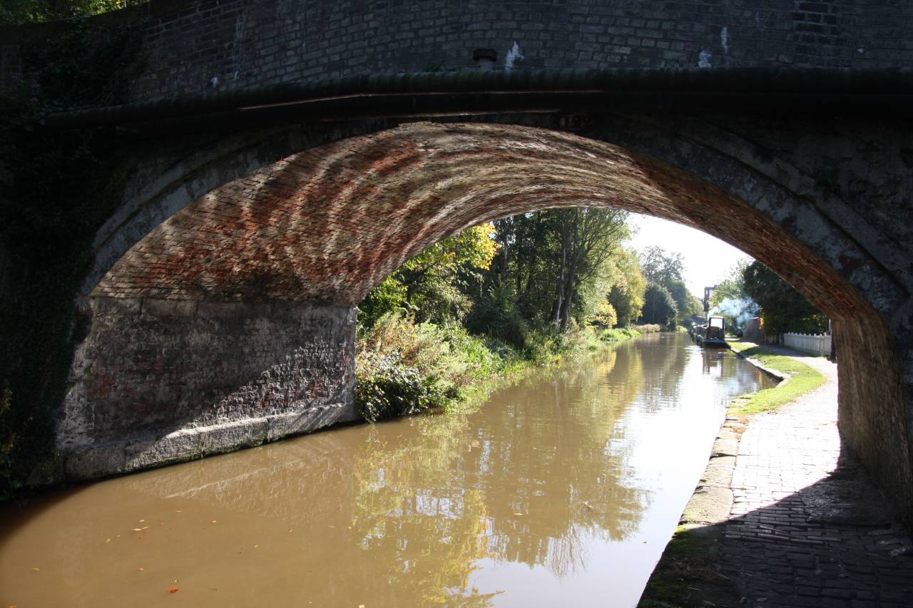 Canal in Christleton in the Autumn