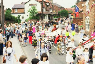  1984 Christleton Fete Procession 