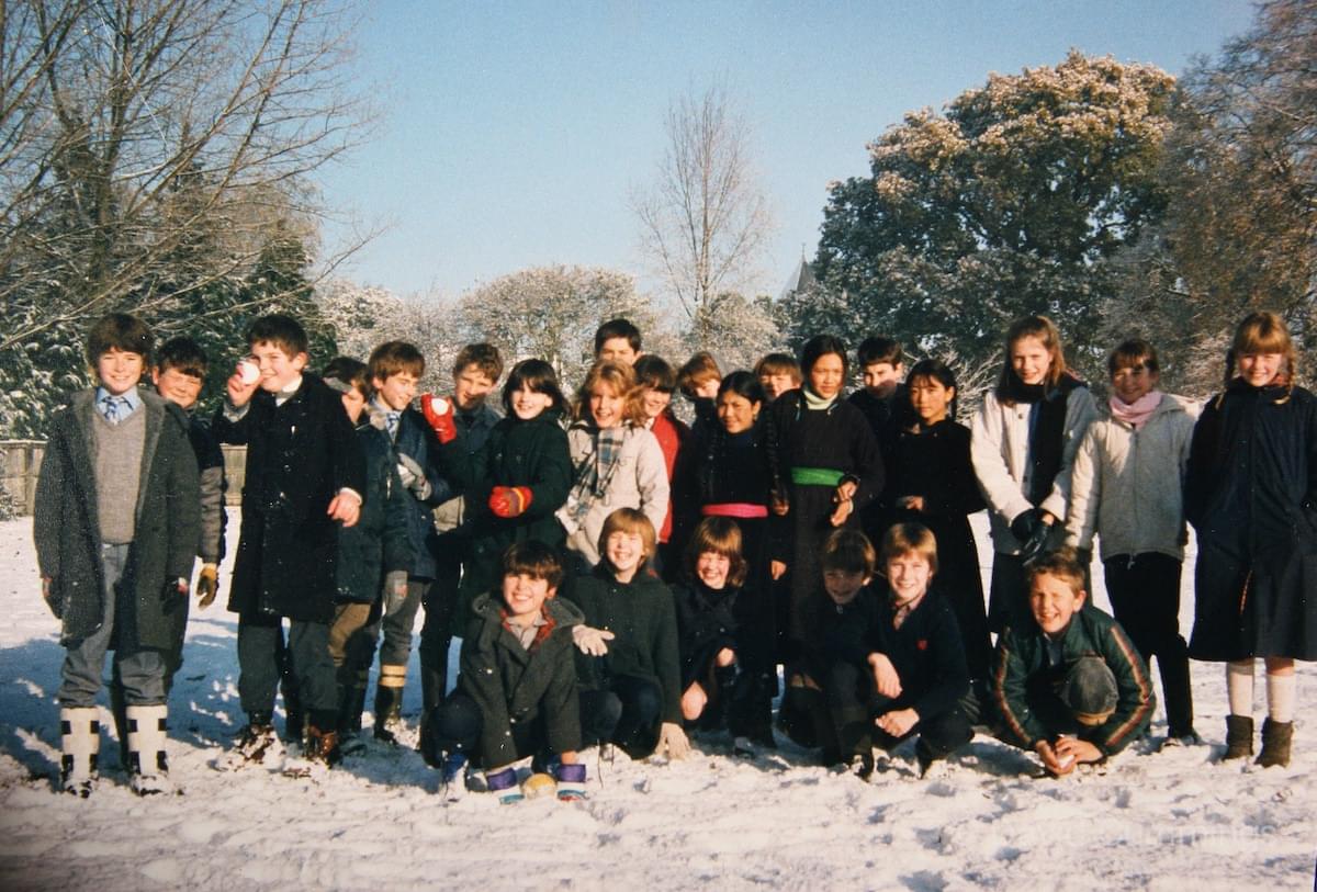 Year 6 with Ladaki Girls in snow  Year 6 with Ladaki Girls in snow