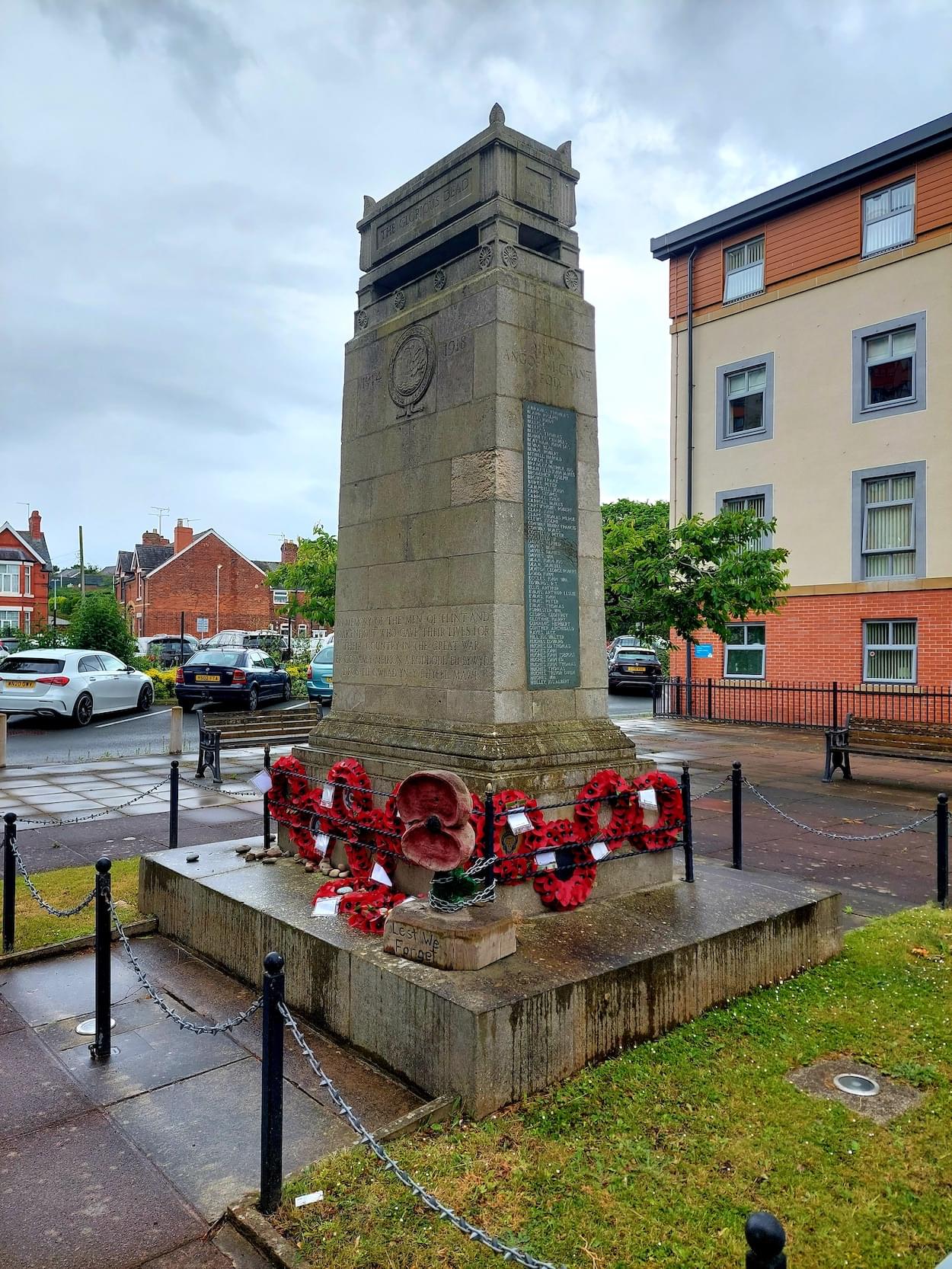 Flint War Memorial.jpg
