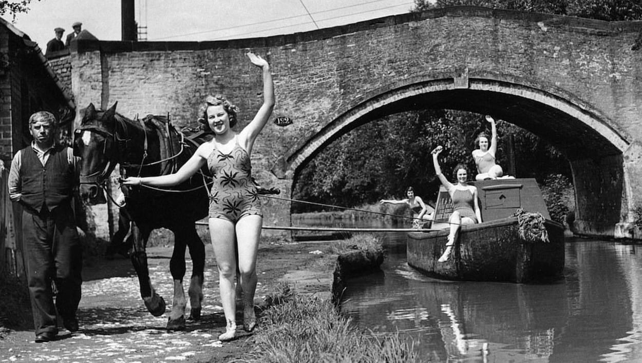 Tropper Bridge, Christleton in 1930's