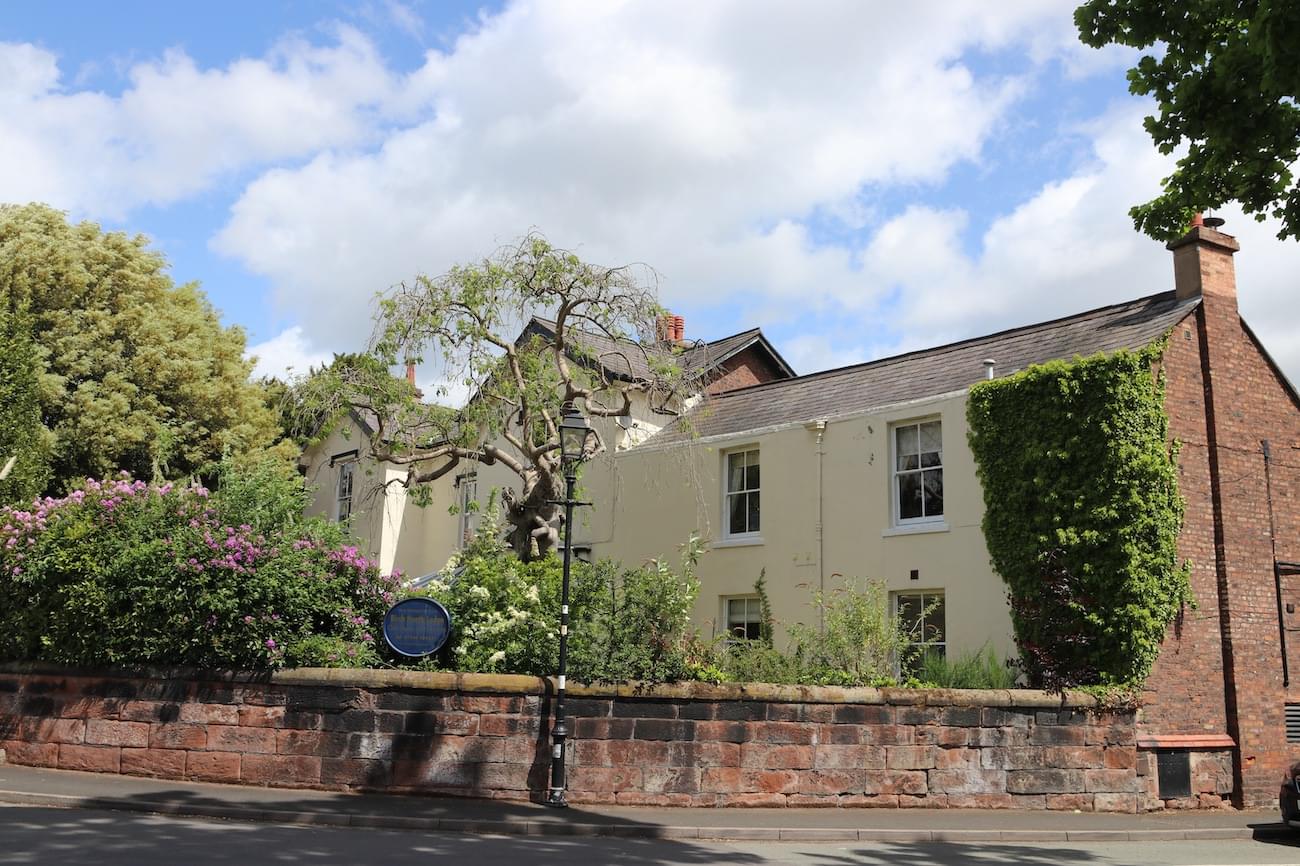 The Green. Birch Heath Lodge in Christleton