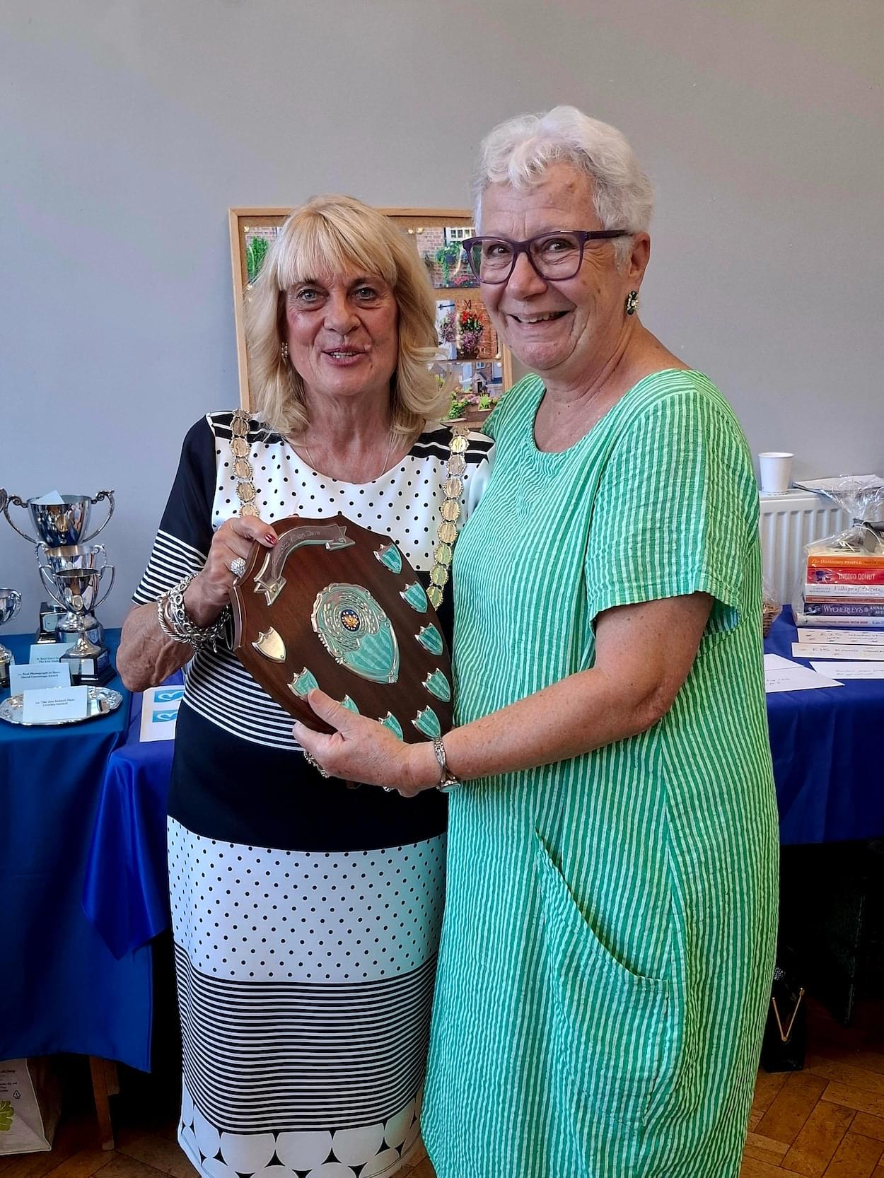 Rose Bowl- Mary Lake