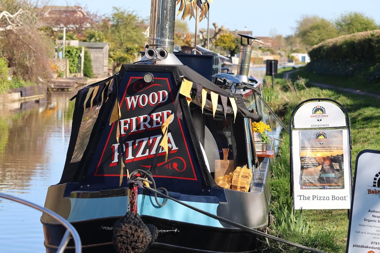 Piazza Boat  Piazza Boat